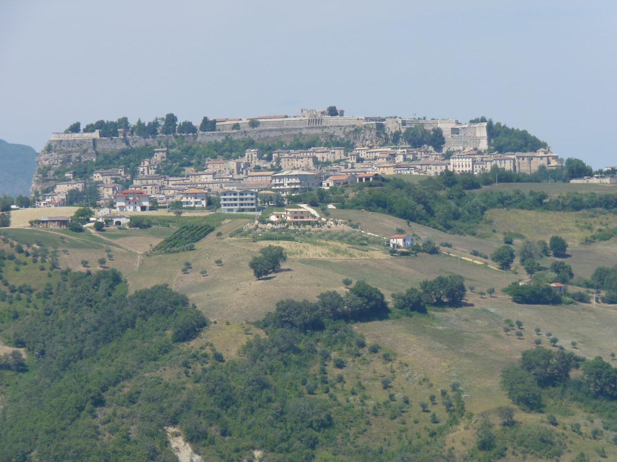 Agriturismo Il Vecchio Carro Campli Exteriör bild
